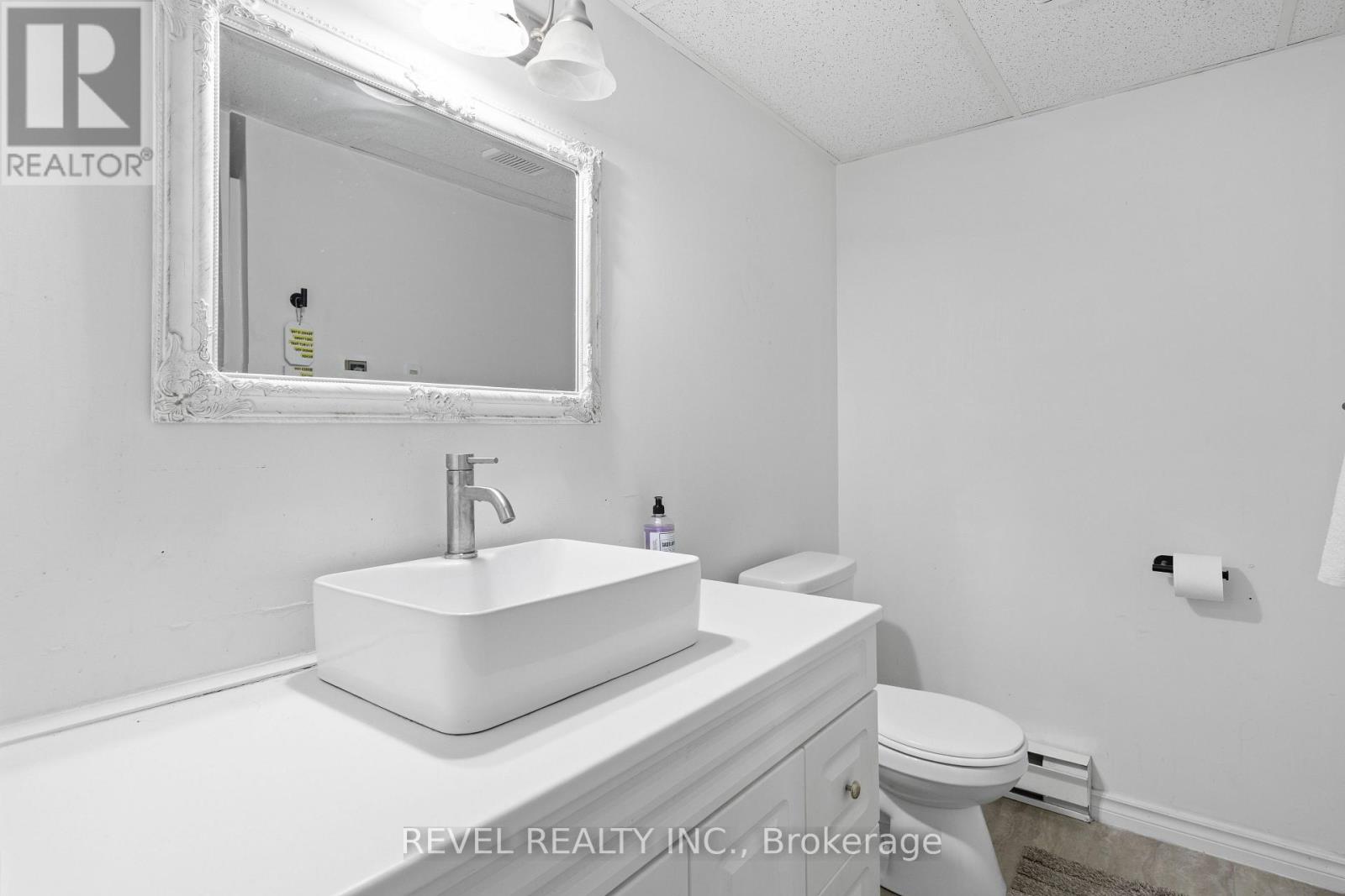 80 St Patrick Street, Kawartha Lakes (Lindsay), Ontario  K9V 1R5 - Photo 32 - X12410957
