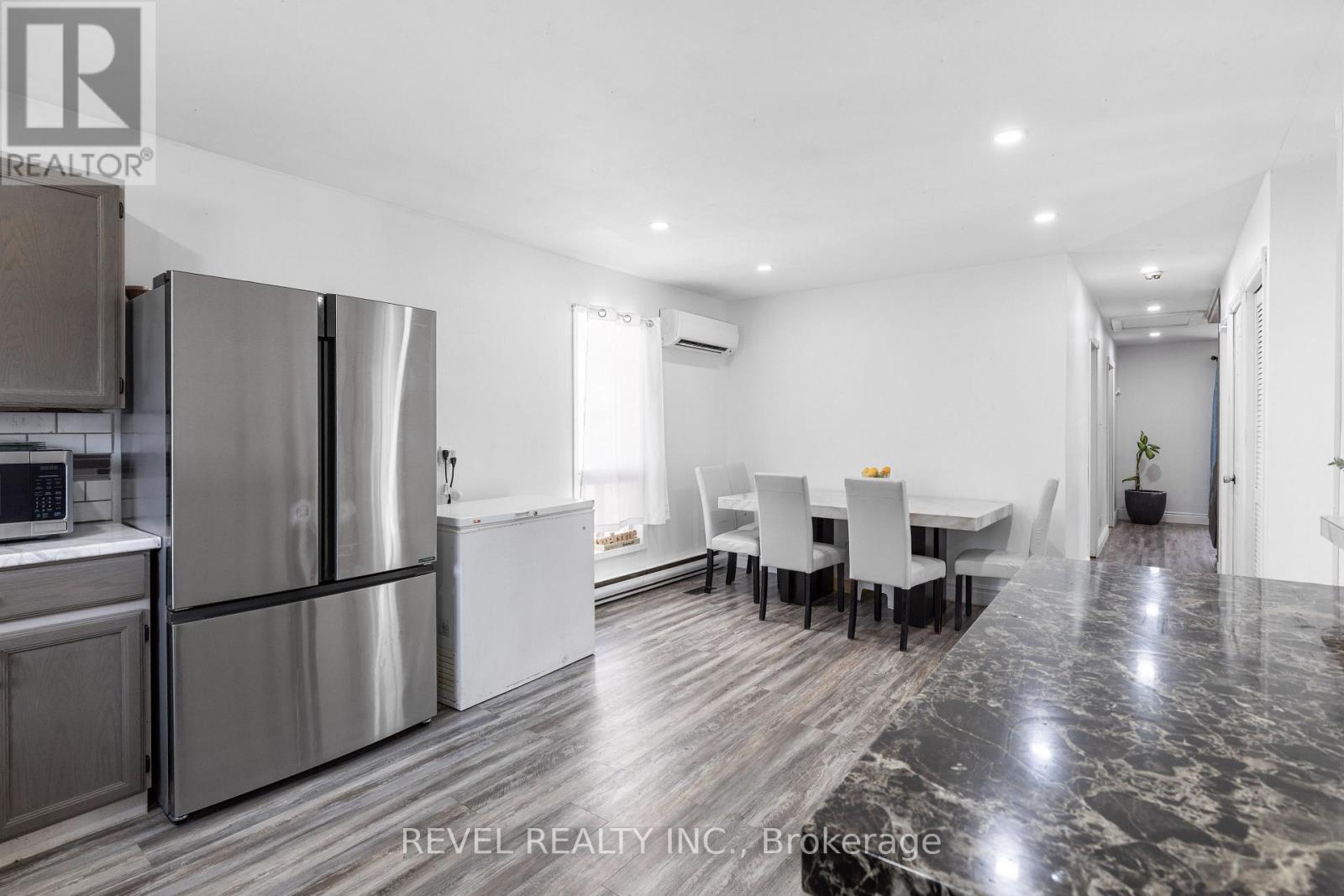 80 St Patrick Street, Kawartha Lakes (Lindsay), Ontario  K9V 1R5 - Photo 8 - X12410957