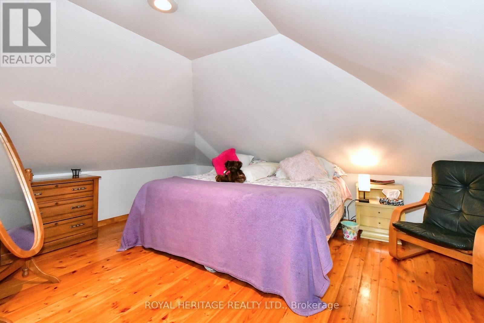245 King George Street, Peterborough (Otonabee Ward 1), Ontario  K9J 1R7 - Photo 18 - X12411182