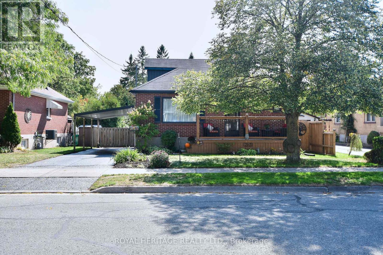 245 King George Street, Peterborough (Otonabee Ward 1), Ontario  K9J 1R7 - Photo 2 - X12411182