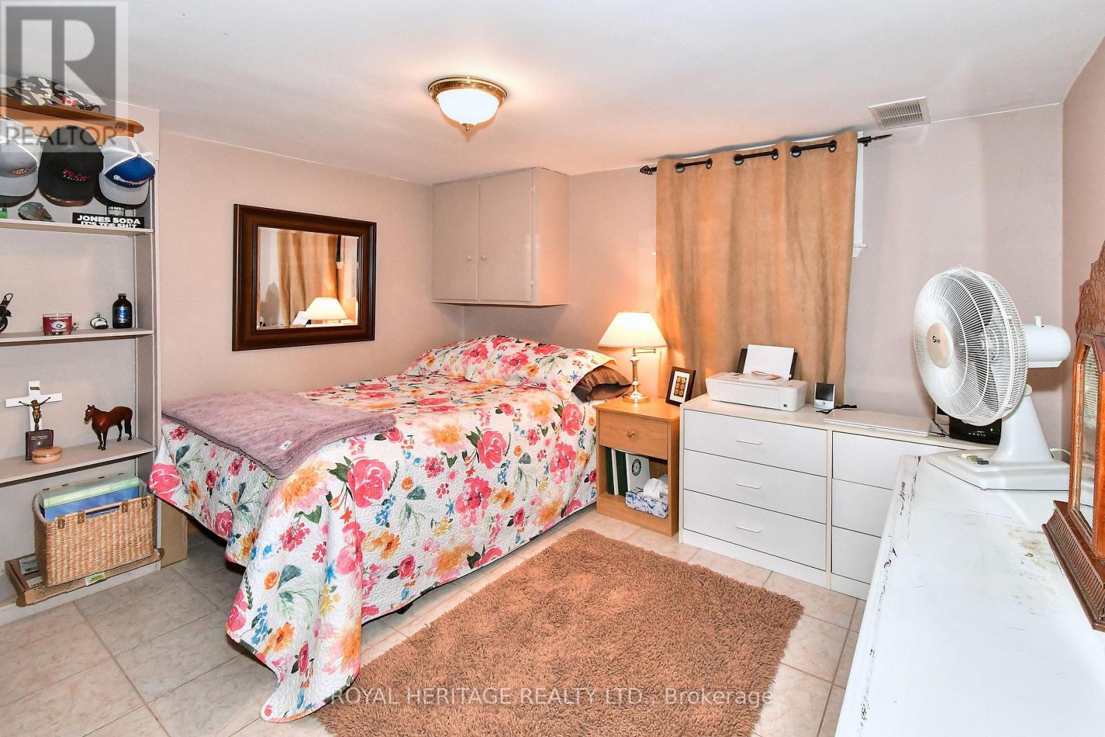 245 King George Street, Peterborough (Otonabee Ward 1), Ontario  K9J 1R7 - Photo 23 - X12411182