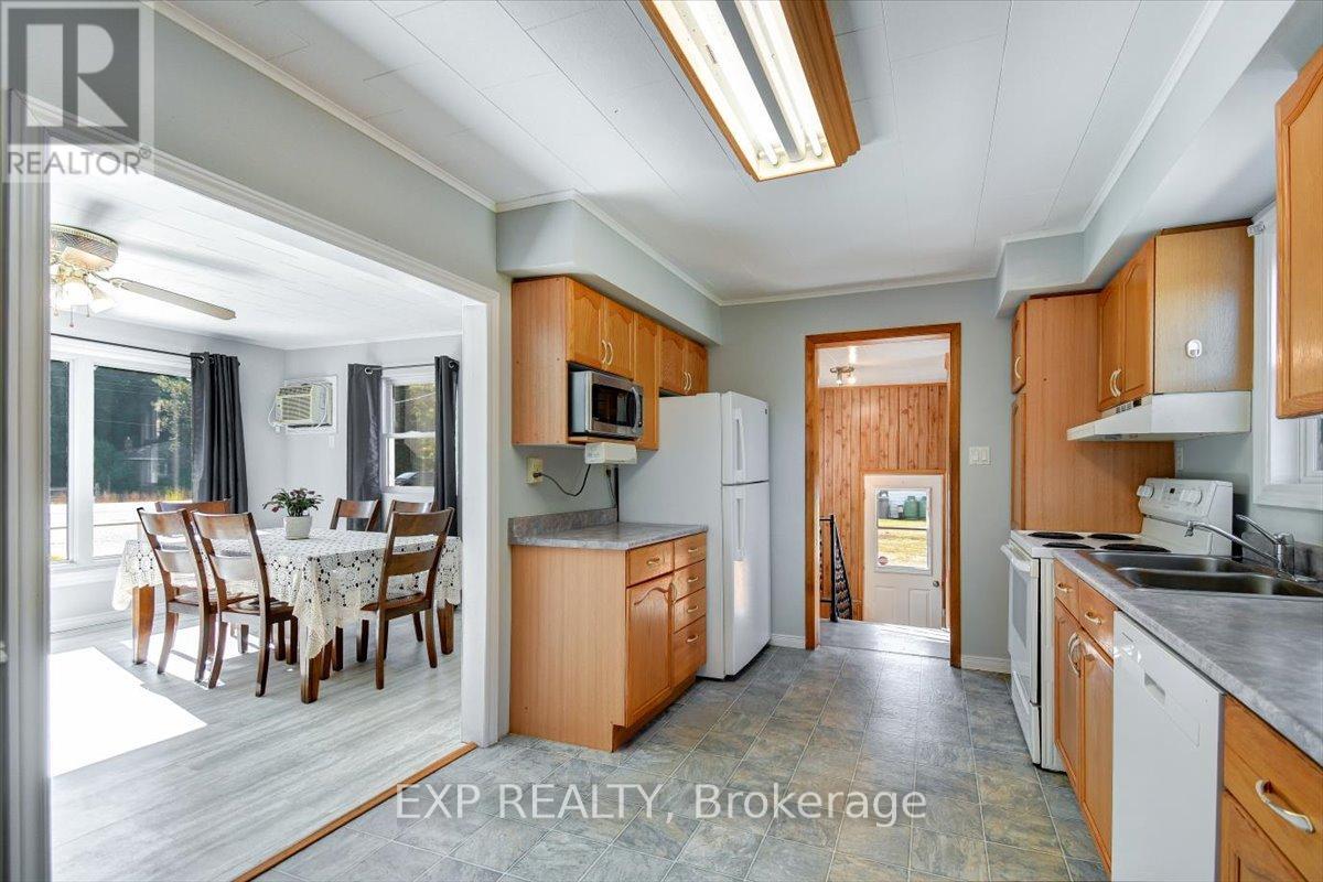 29599 Highway 62 N, Hastings Highlands (Herschel Ward), Ontario  K0L 1C0 - Photo 8 - X12411196