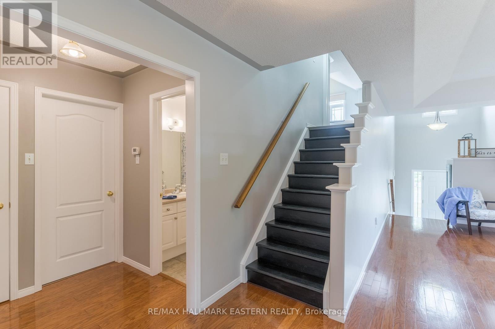 1912 Giles Avenue, Peterborough (Monaghan Ward 2), Ontario  K9K 2P3 - Photo 26 - X12411245