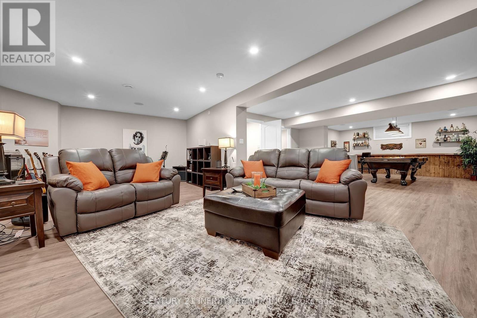 16 Lori Boulevard, Kawartha Lakes (Lindsay), Ontario  K9V 6B6 - Photo 20 - X12411340