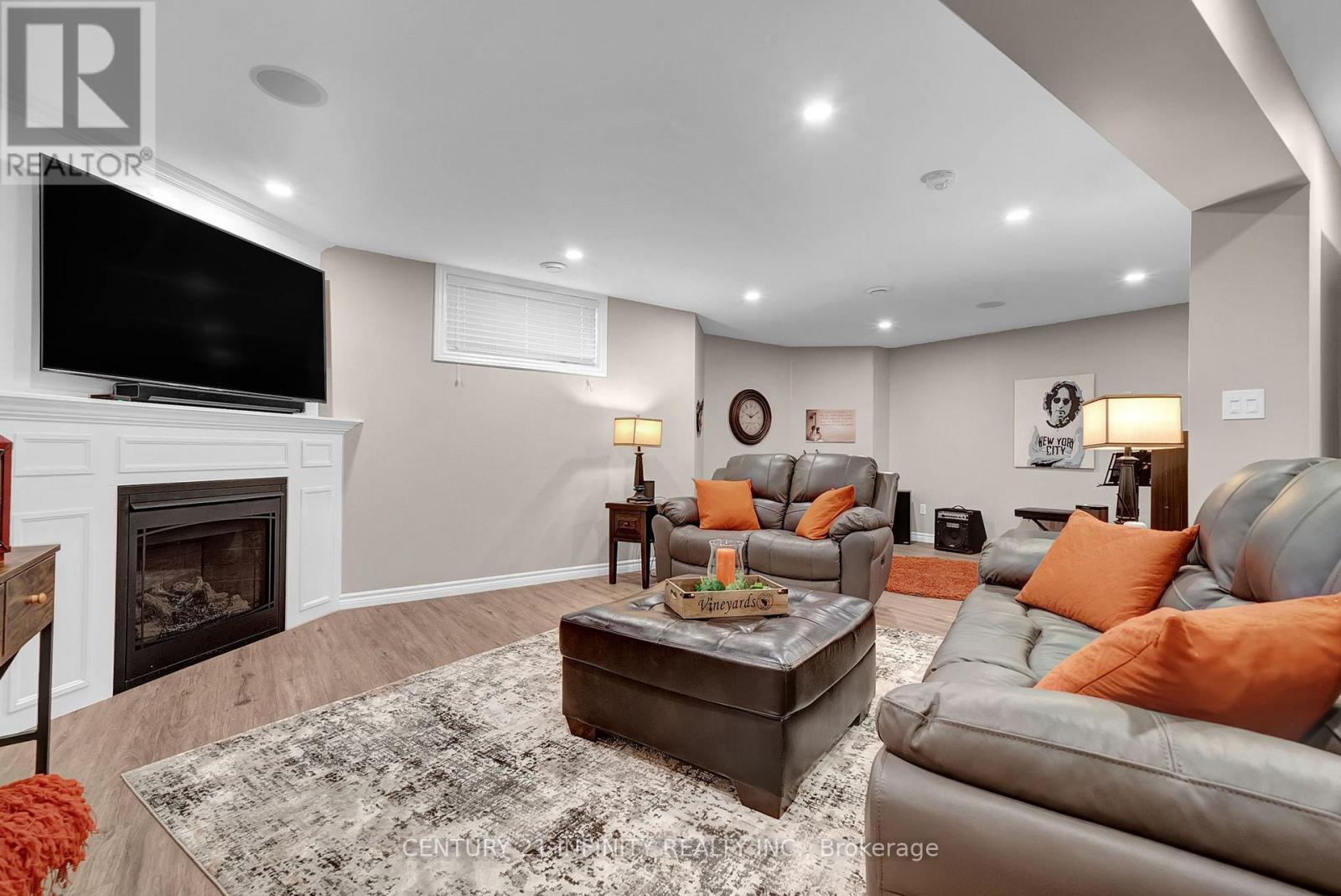16 Lori Boulevard, Kawartha Lakes (Lindsay), Ontario  K9V 6B6 - Photo 23 - X12411340