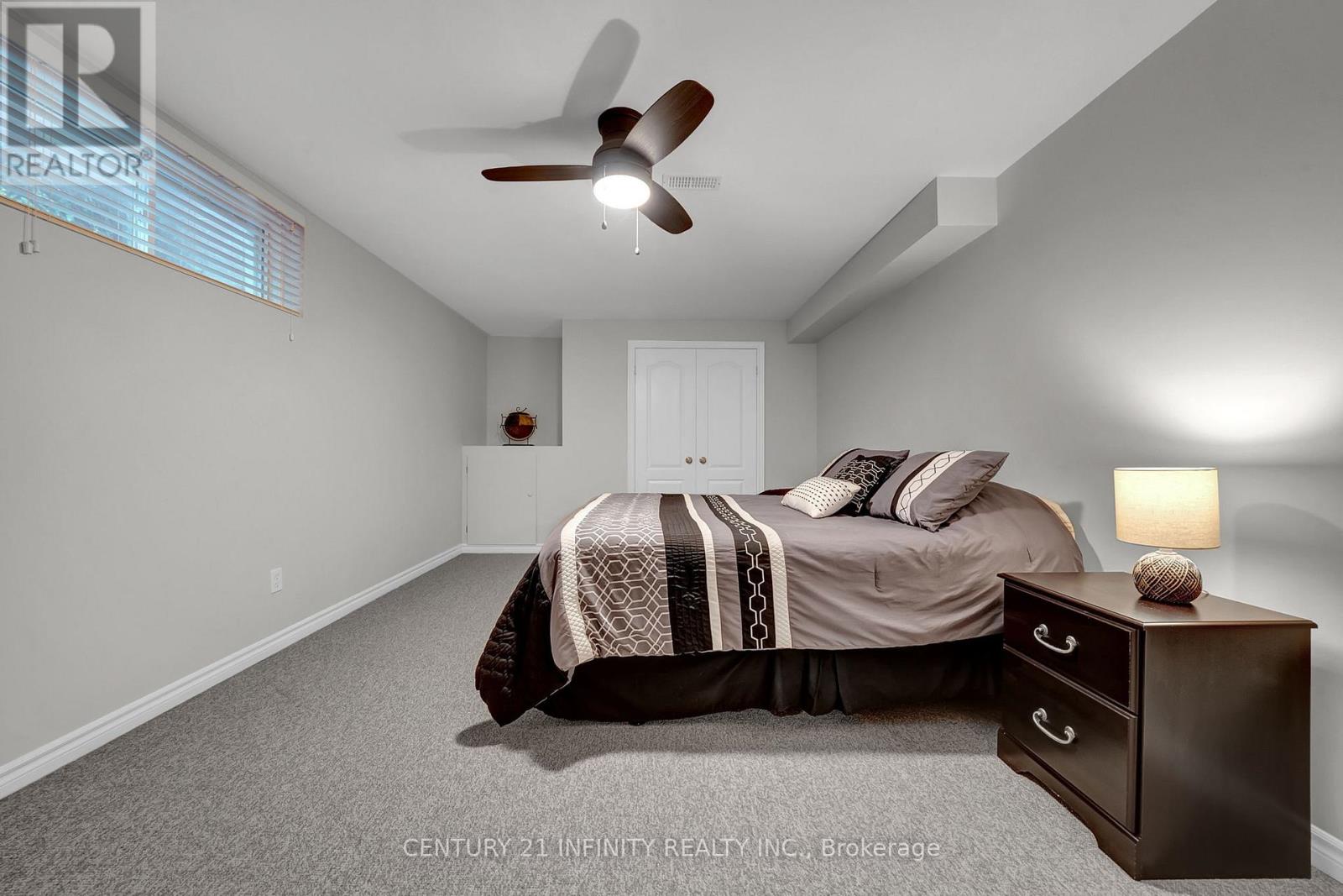 16 Lori Boulevard, Kawartha Lakes (Lindsay), Ontario  K9V 6B6 - Photo 26 - X12411340