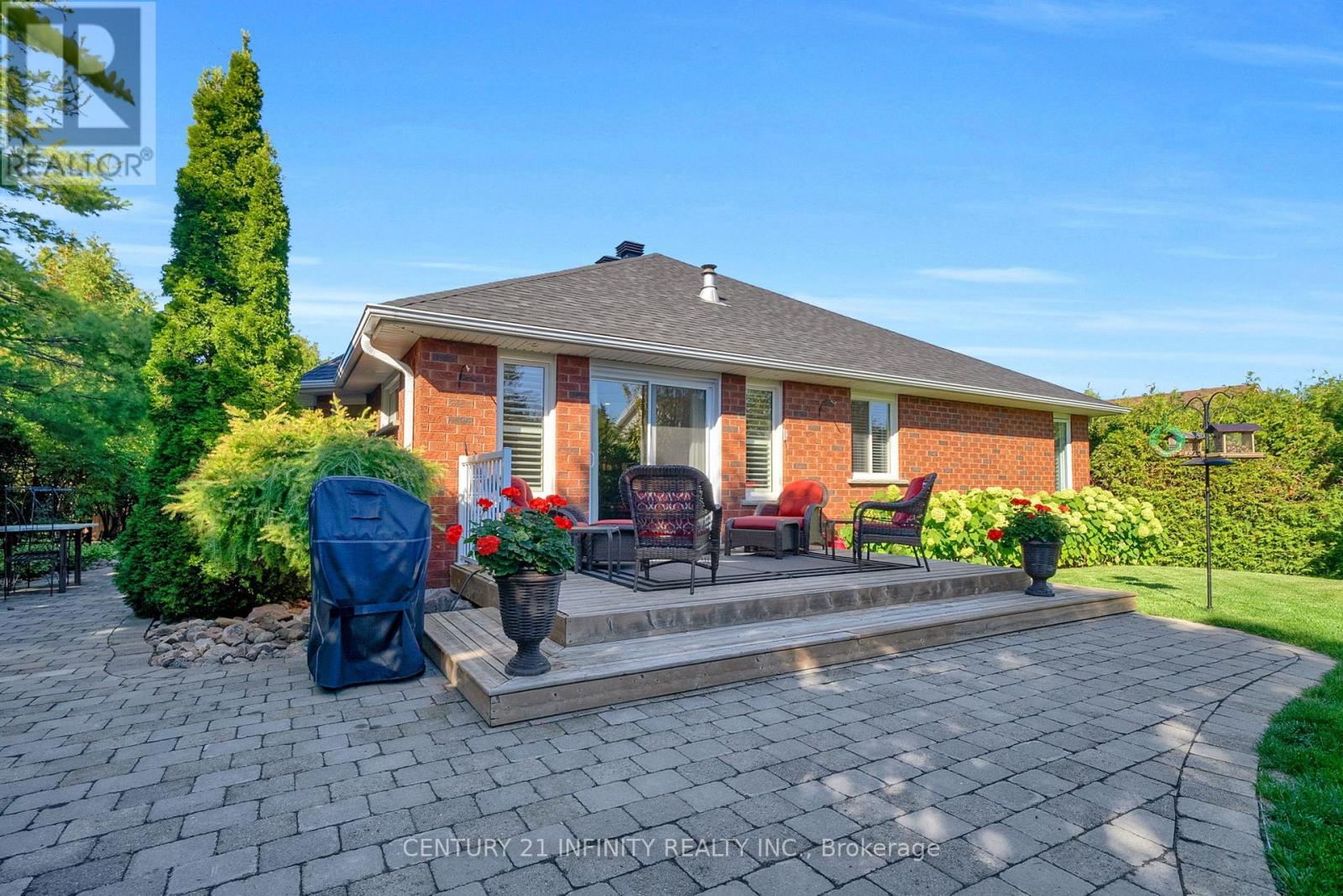 16 Lori Boulevard, Kawartha Lakes (Lindsay), Ontario  K9V 6B6 - Photo 29 - X12411340