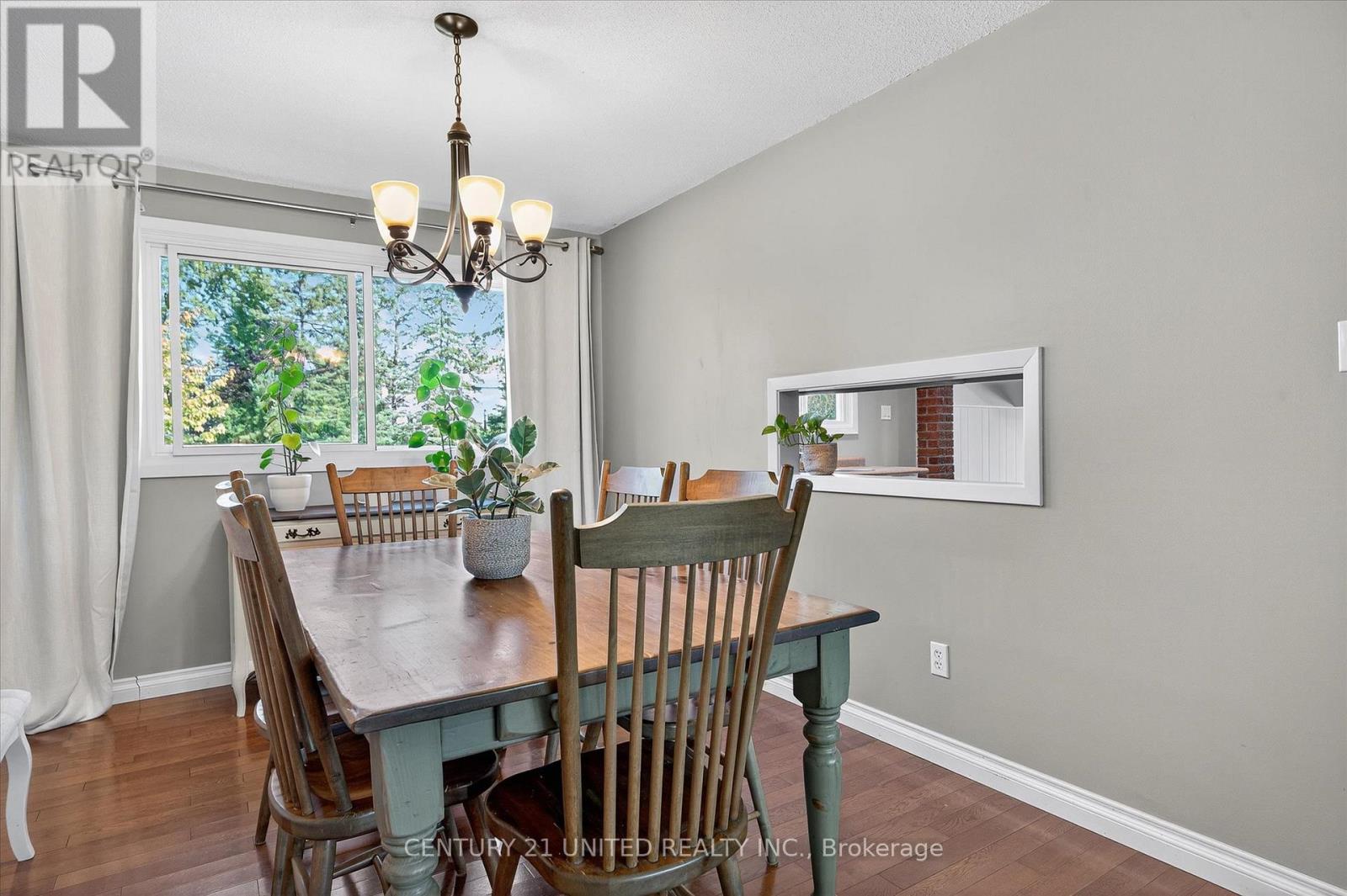 44 Crystal Springs Drive, Otonabee-South Monaghan, Ontario  K9J 6Y3 - Photo 13 - X12411609