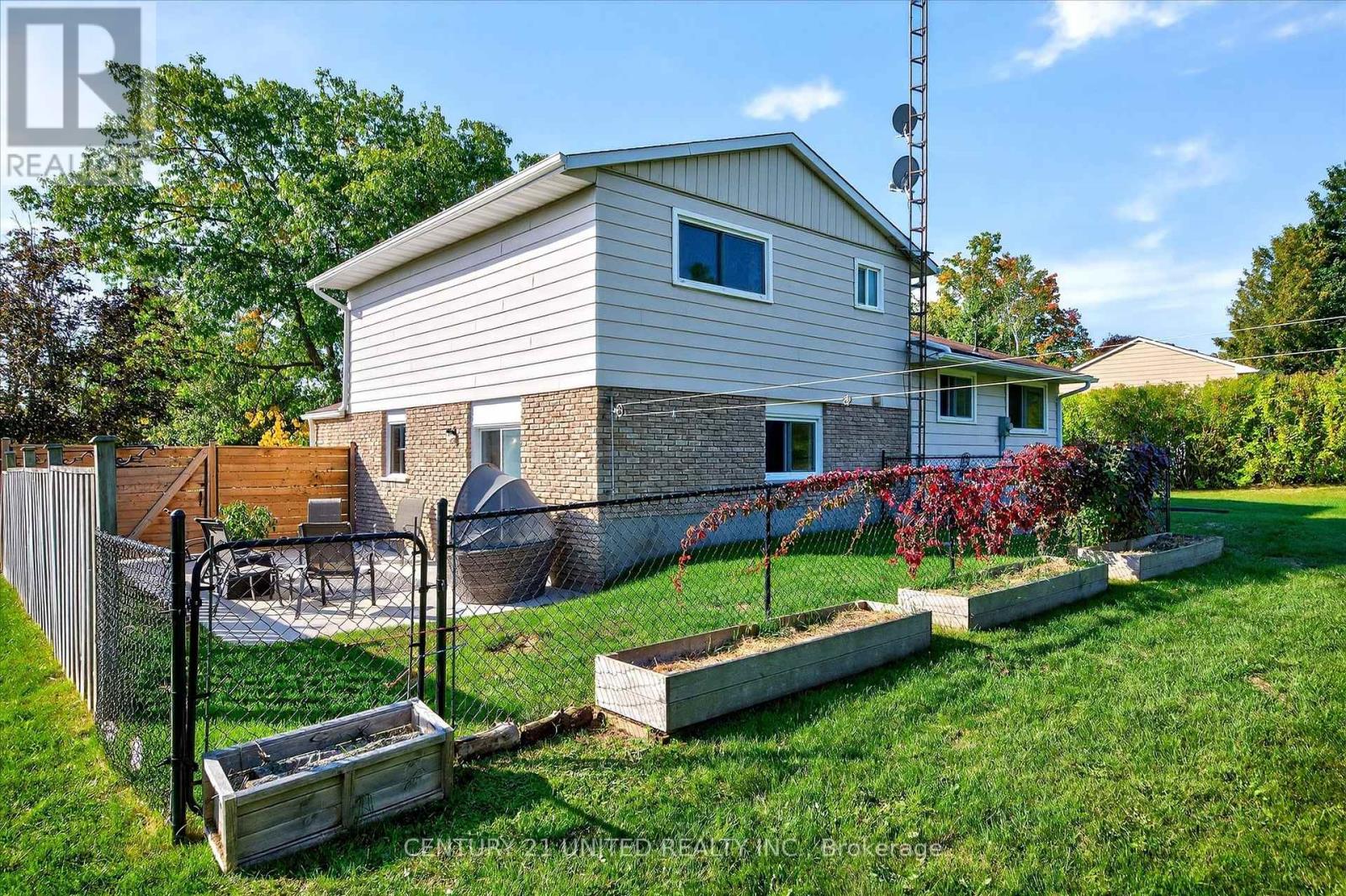 44 Crystal Springs Drive, Otonabee-South Monaghan, Ontario  K9J 6Y3 - Photo 33 - X12411609