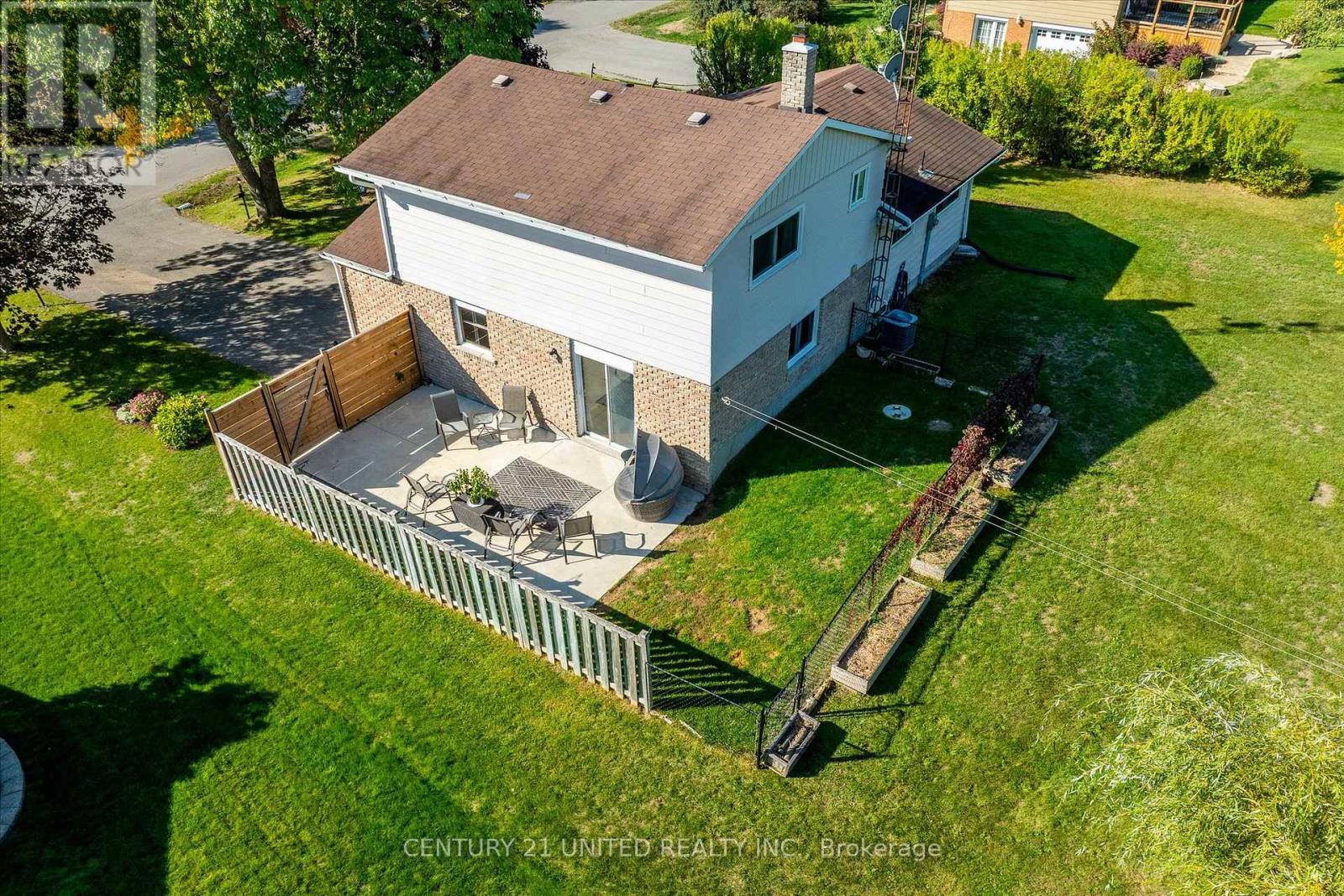 44 Crystal Springs Drive, Otonabee-South Monaghan, Ontario  K9J 6Y3 - Photo 34 - X12411609