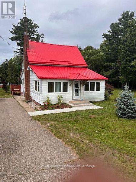 26547 Highway 62 S, Bancroft (Dungannon Ward), Ontario  K0L 2L0 - Photo 2 - X12411546