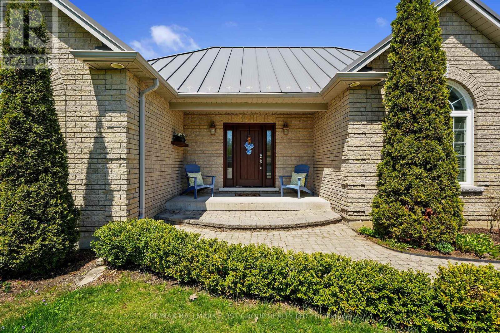 3905 Larose Crescent, Port Hope (Garden Hill), Ontario  L0A 1B0 - Photo 3 - X12411713