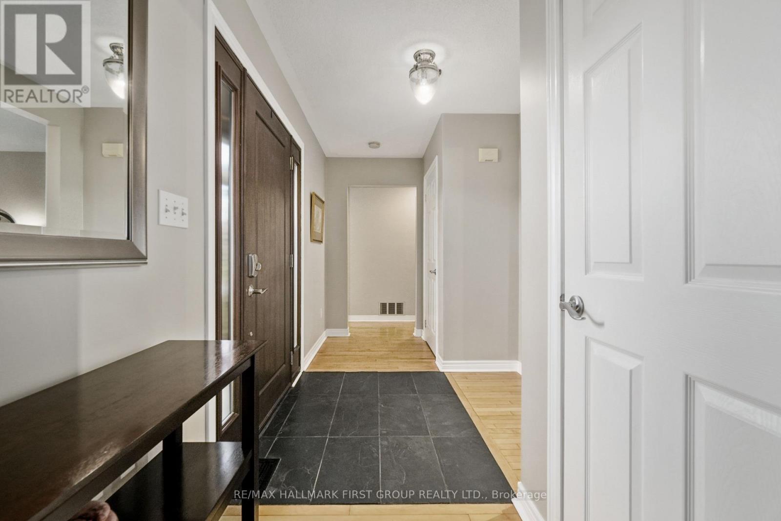 3905 Larose Crescent, Port Hope (Garden Hill), Ontario  L0A 1B0 - Photo 5 - X12411713