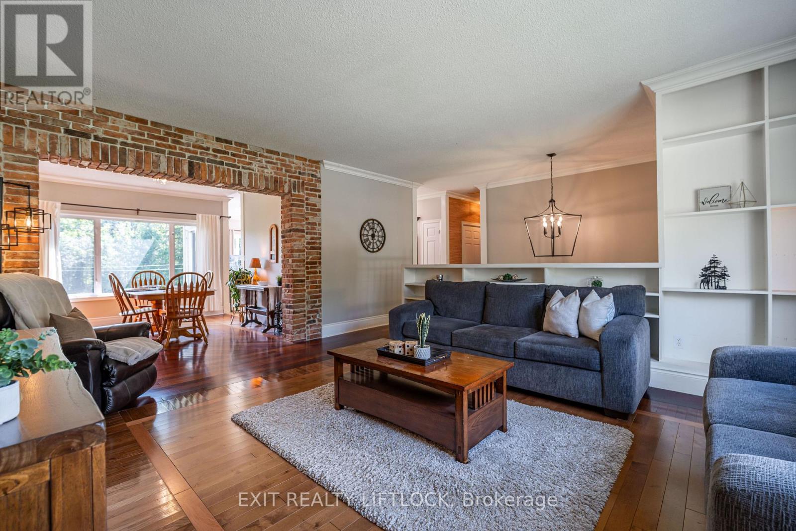 290 Mcclennan Drive, Selwyn, Ontario  K0L 1T0 - Photo 10 - X12411906