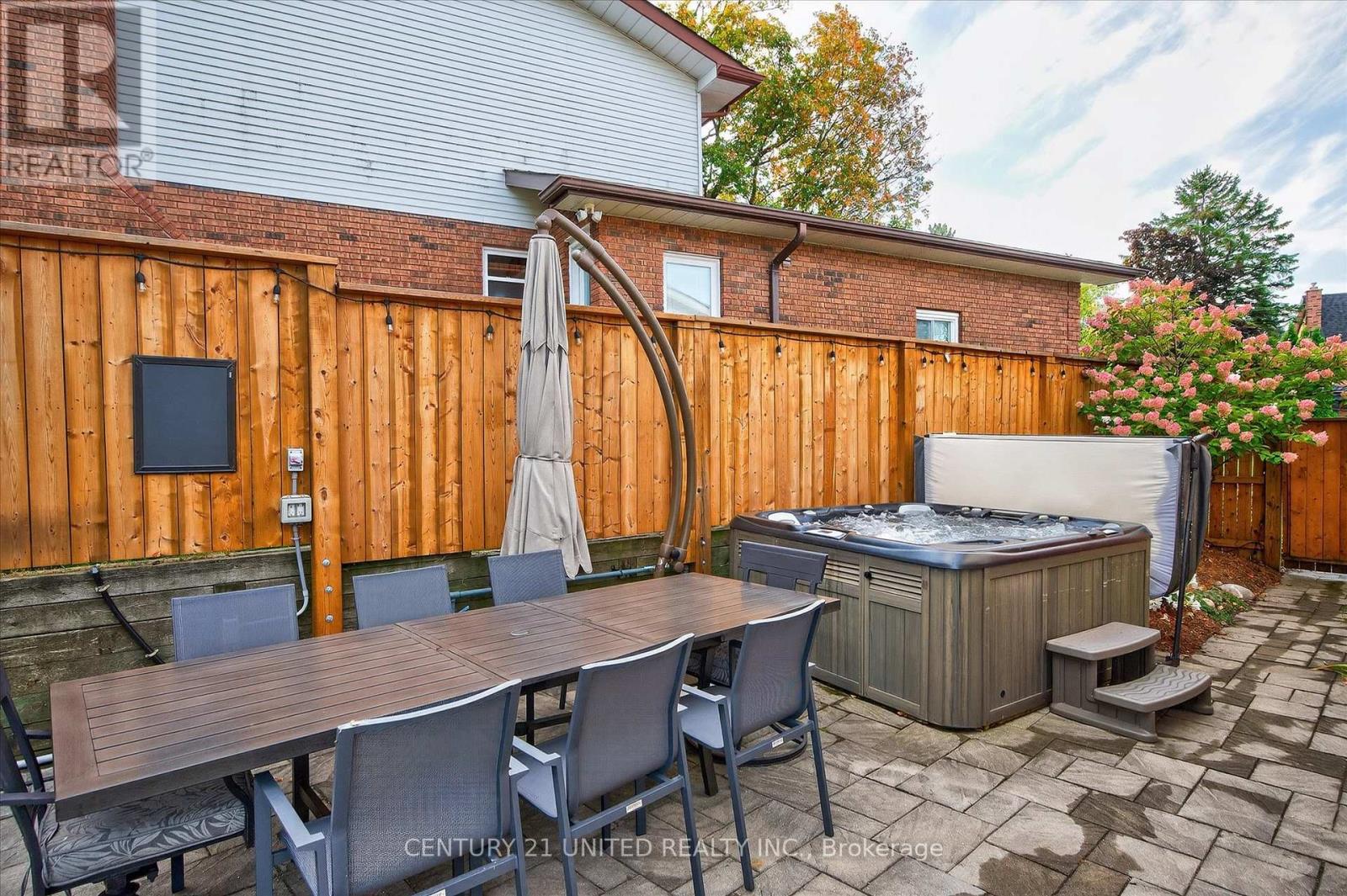 114 Oakwood Crescent, Peterborough (Monaghan Ward 2), Ontario  K9J 1N3 - Photo 36 - X12412142