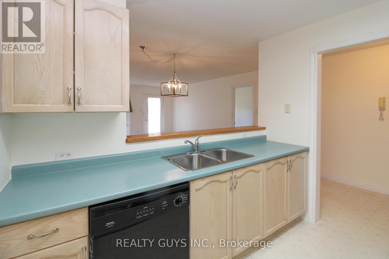 4 - 693 Whitaker Street, Peterborough (Ashburnham Ward 4), Ontario  K9H 7K3 - Photo 16 - X12412187