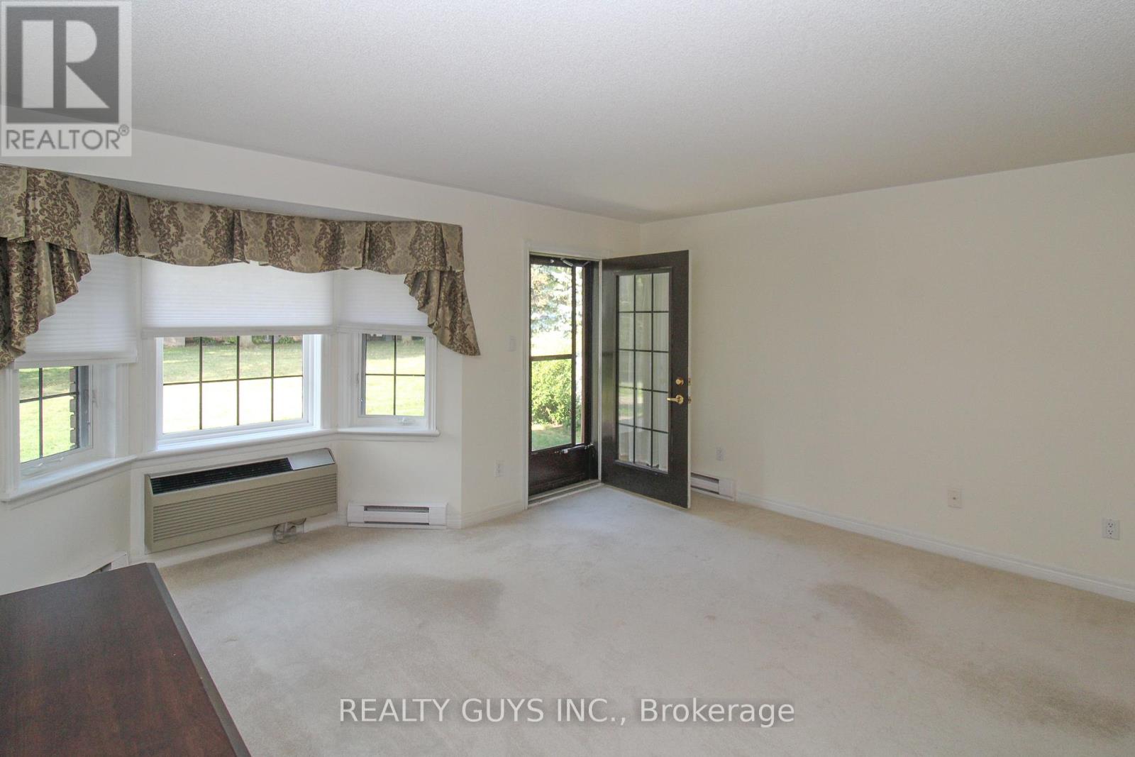 4 - 693 Whitaker Street, Peterborough (Ashburnham Ward 4), Ontario  K9H 7K3 - Photo 28 - X12412187