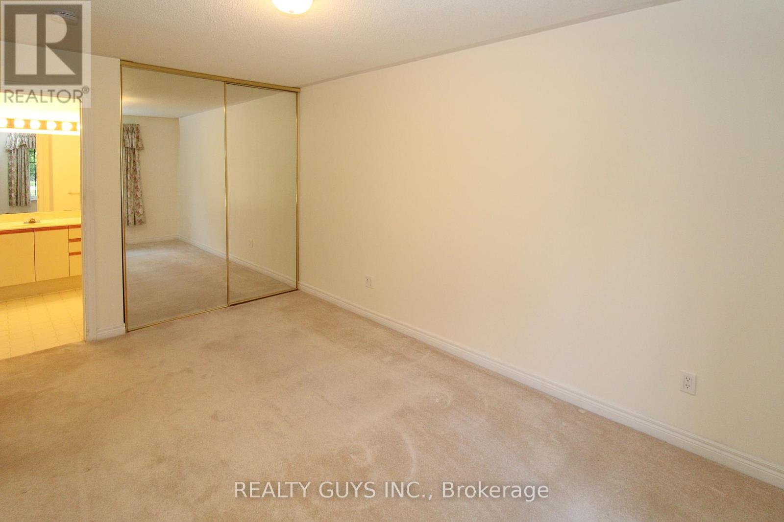 4 - 693 Whitaker Street, Peterborough (Ashburnham Ward 4), Ontario  K9H 7K3 - Photo 32 - X12412187