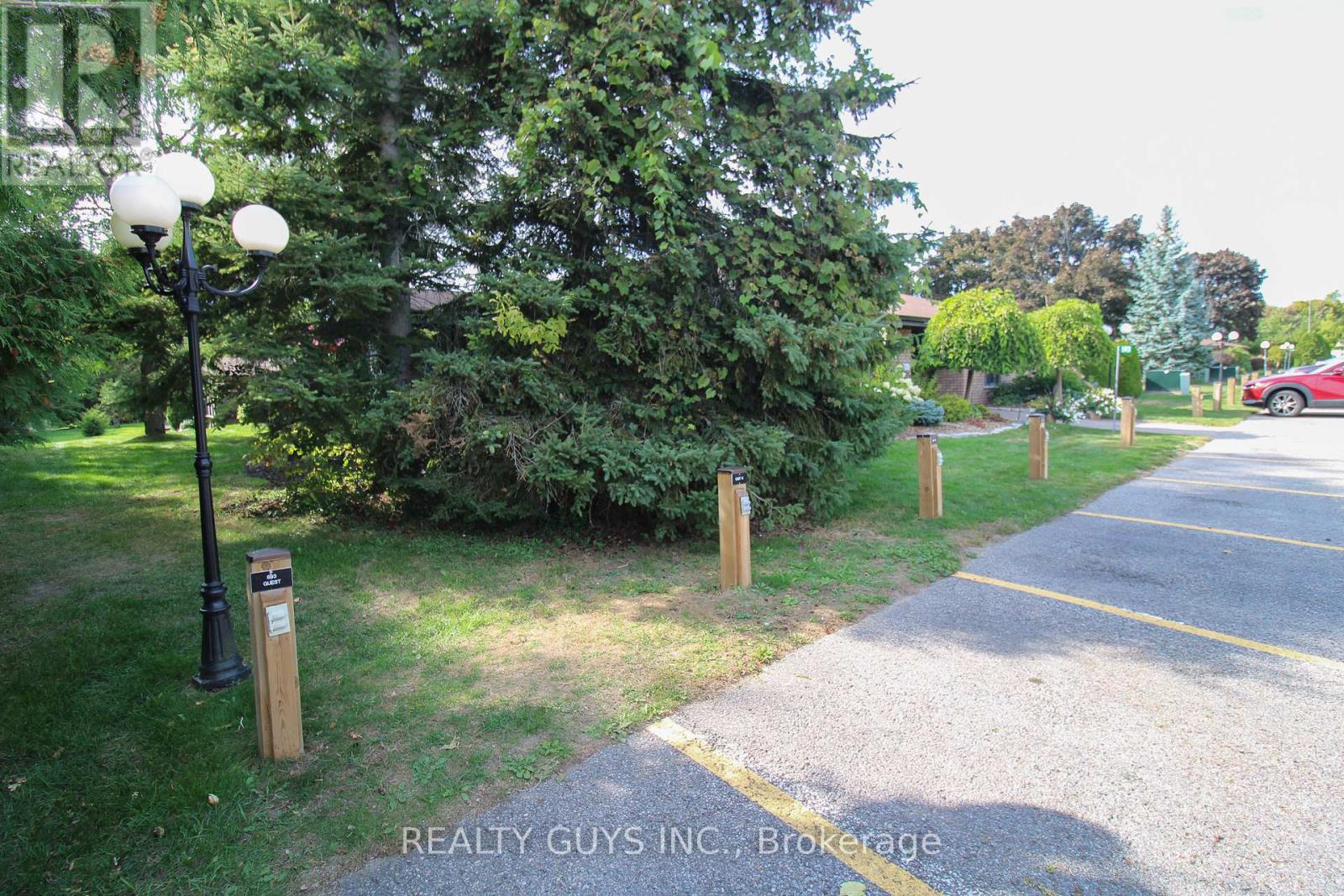 4 - 693 Whitaker Street, Peterborough (Ashburnham Ward 4), Ontario  K9H 7K3 - Photo 4 - X12412187