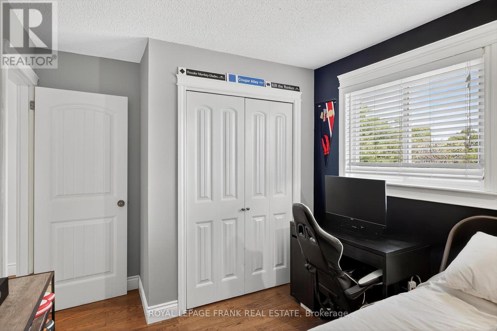 948 Golfview Road, Peterborough (Otonabee Ward 1), Ontario  K9J 7W4 - Photo 18 - X12412318
