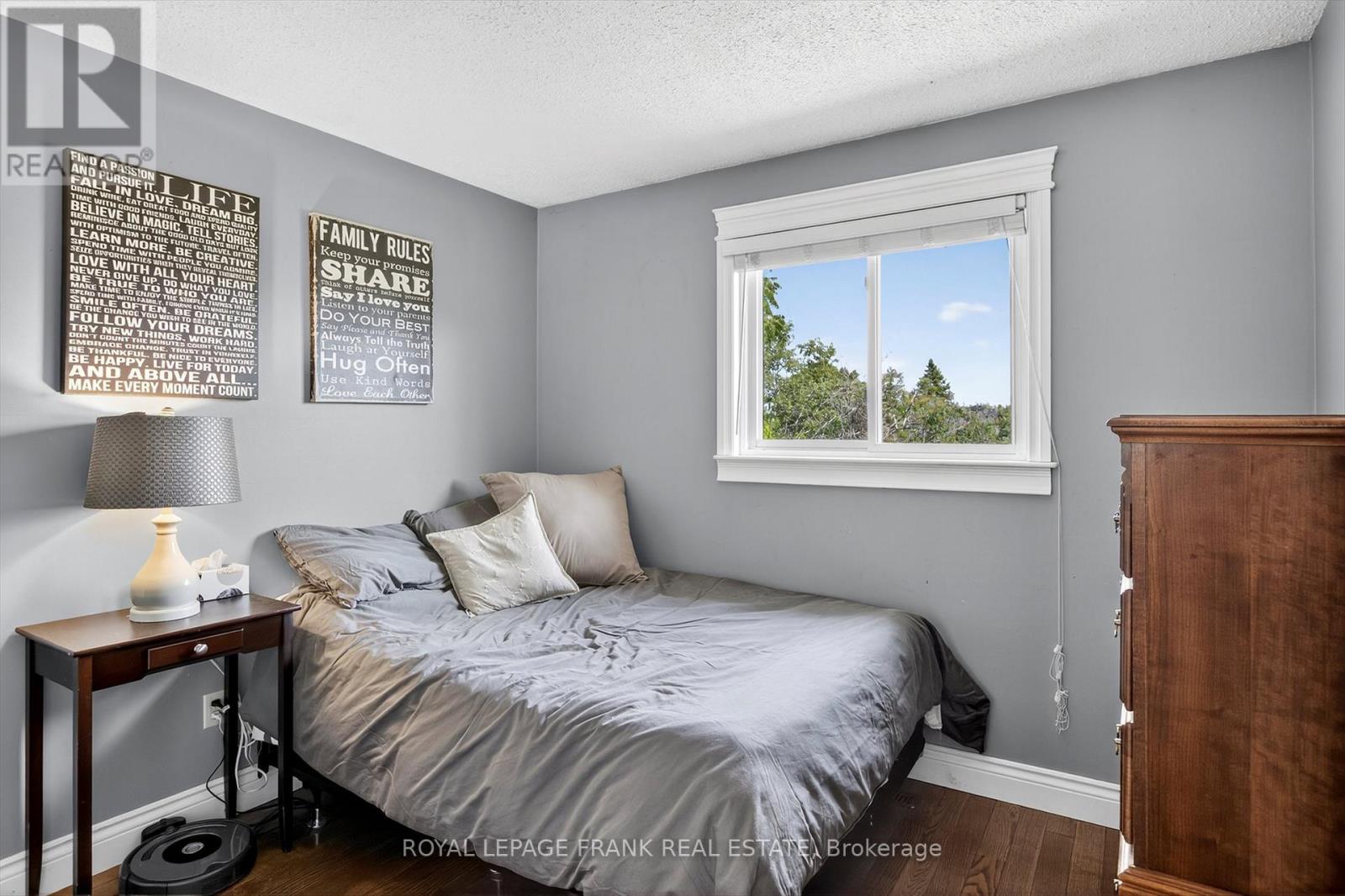 948 Golfview Road, Peterborough (Otonabee Ward 1), Ontario  K9J 7W4 - Photo 19 - X12412318