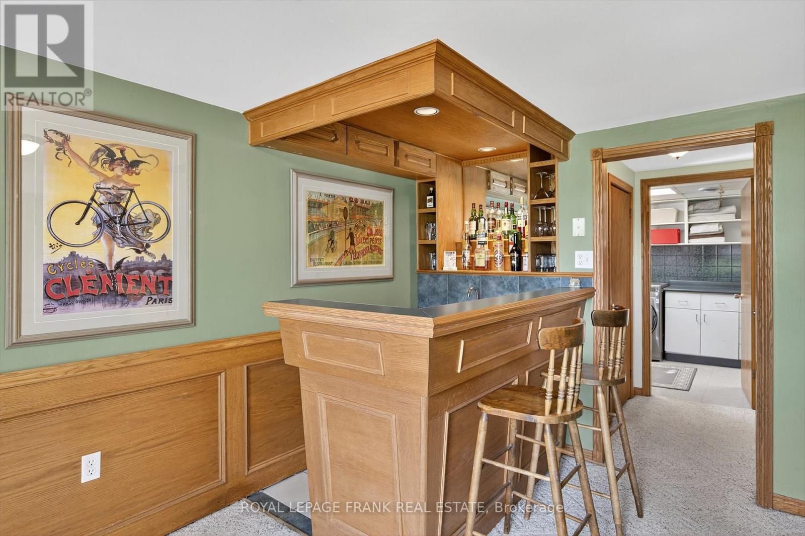 948 Golfview Road, Peterborough (Otonabee Ward 1), Ontario  K9J 7W4 - Photo 24 - X12412318