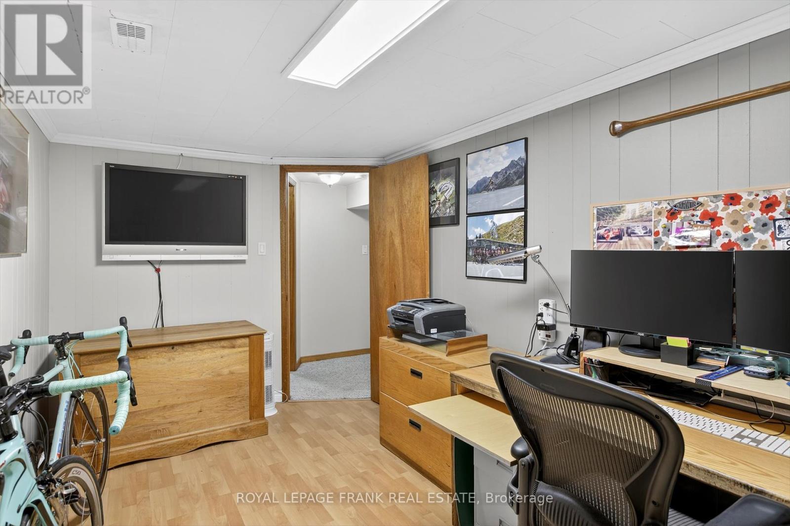 948 Golfview Road, Peterborough (Otonabee Ward 1), Ontario  K9J 7W4 - Photo 25 - X12412318