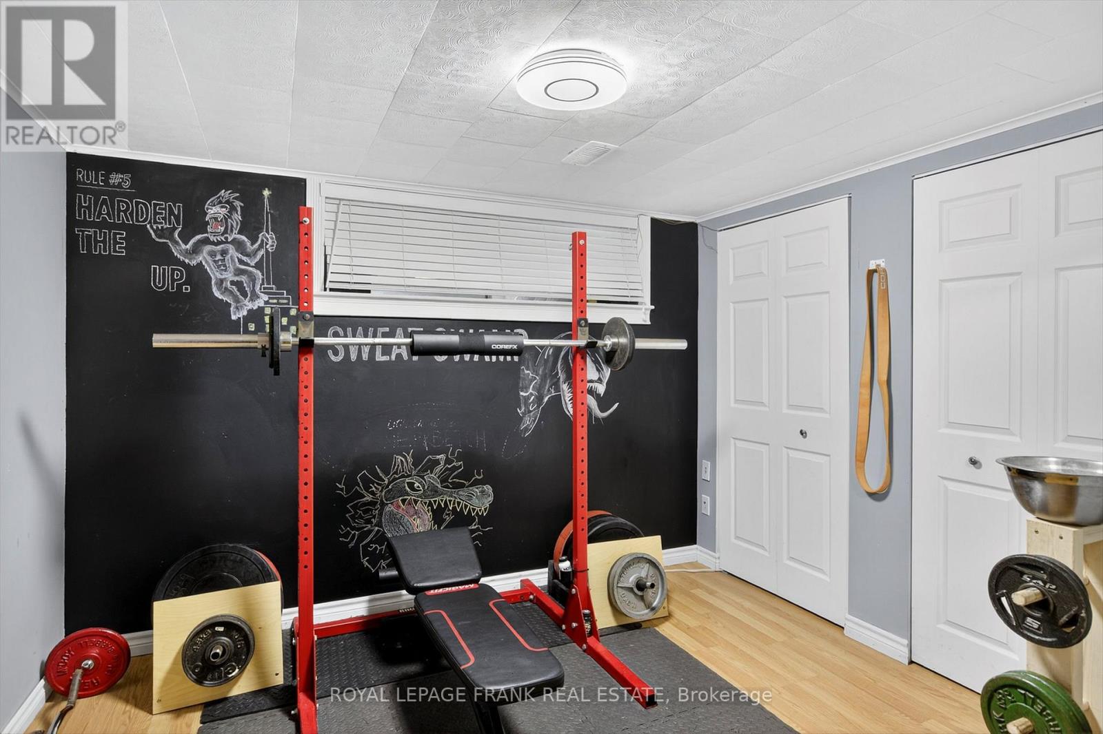 948 Golfview Road, Peterborough (Otonabee Ward 1), Ontario  K9J 7W4 - Photo 26 - X12412318