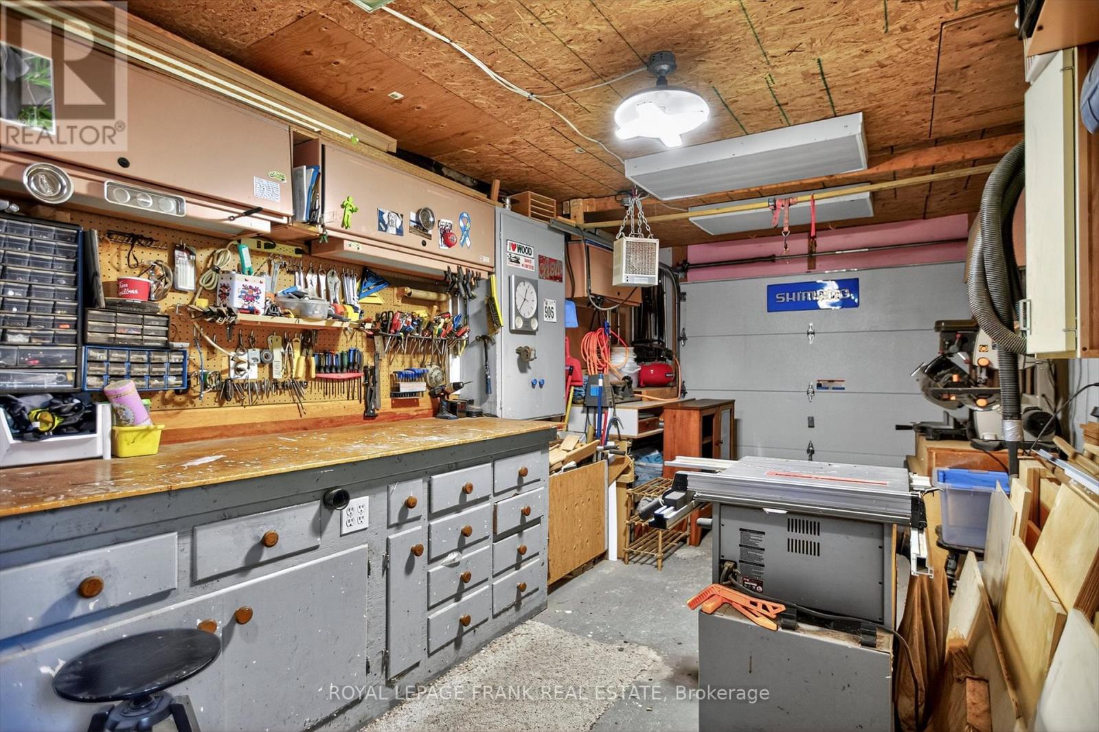948 Golfview Road, Peterborough (Otonabee Ward 1), Ontario  K9J 7W4 - Photo 38 - X12412318