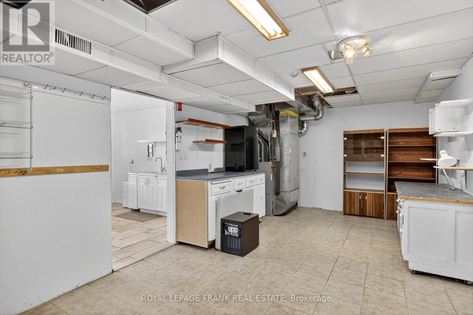 257 Arnott Drive, Selwyn, Ontario  K0L 1T0 - Photo 34 - X12412827