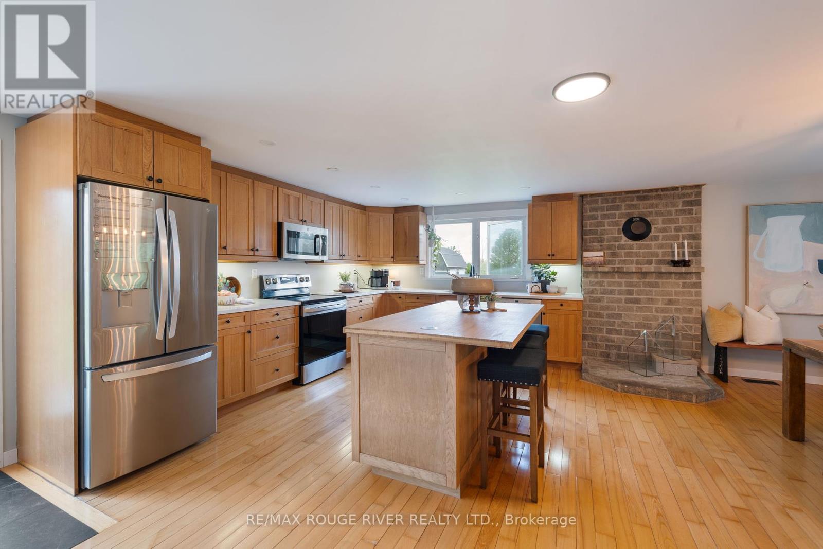 566 Cottingham Road, Kawartha Lakes (Emily), Ontario  K0L 2W0 - Photo 12 - X12412673