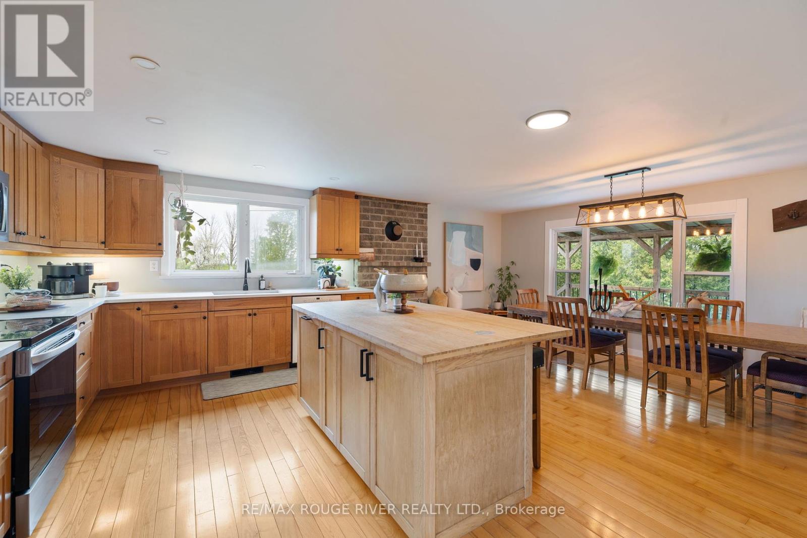 566 Cottingham Road, Kawartha Lakes (Emily), Ontario  K0L 2W0 - Photo 14 - X12412673