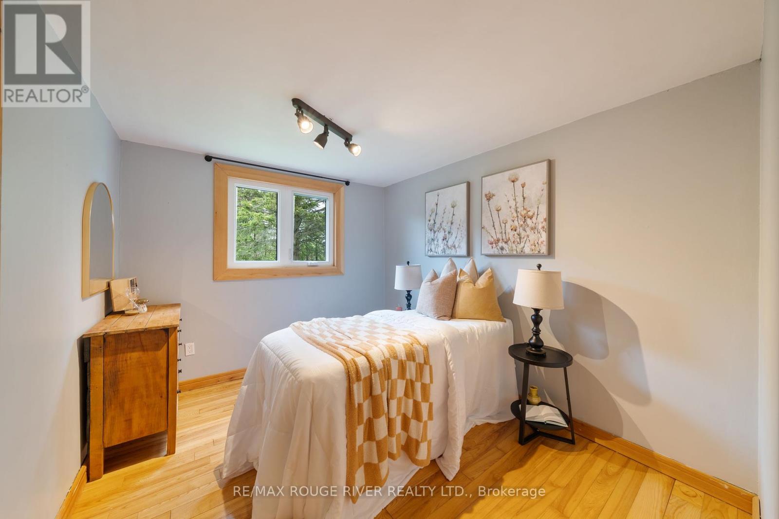 566 Cottingham Road, Kawartha Lakes (Emily), Ontario  K0L 2W0 - Photo 16 - X12412673