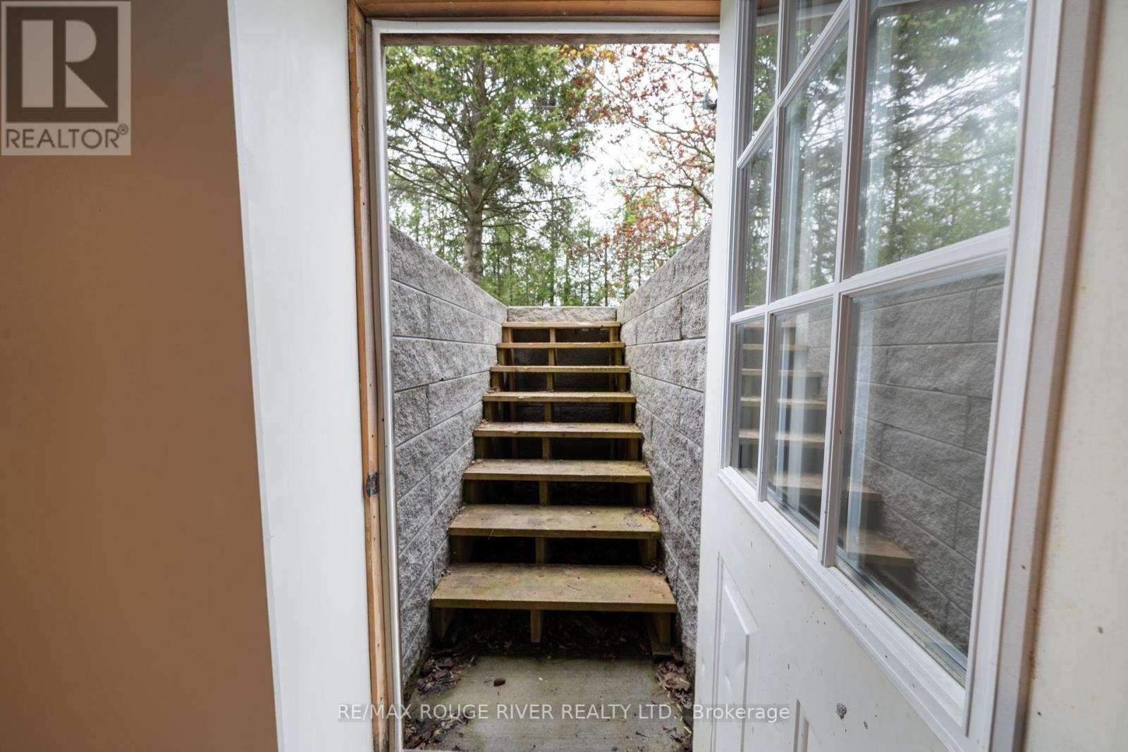 566 Cottingham Road, Kawartha Lakes (Emily), Ontario  K0L 2W0 - Photo 34 - X12412673