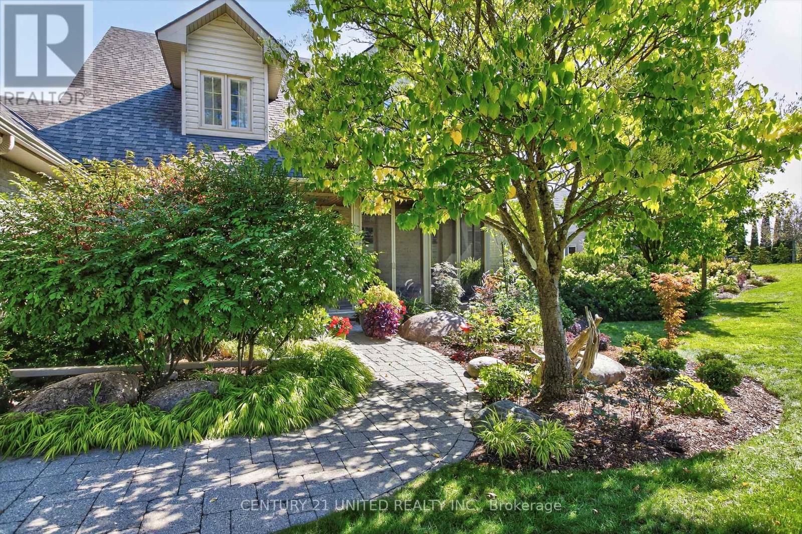 9 Maplehill Drive, Cavan Monaghan (Cavan-Monaghan), Ontario  K9J 0E5 - Photo 3 - X12413171