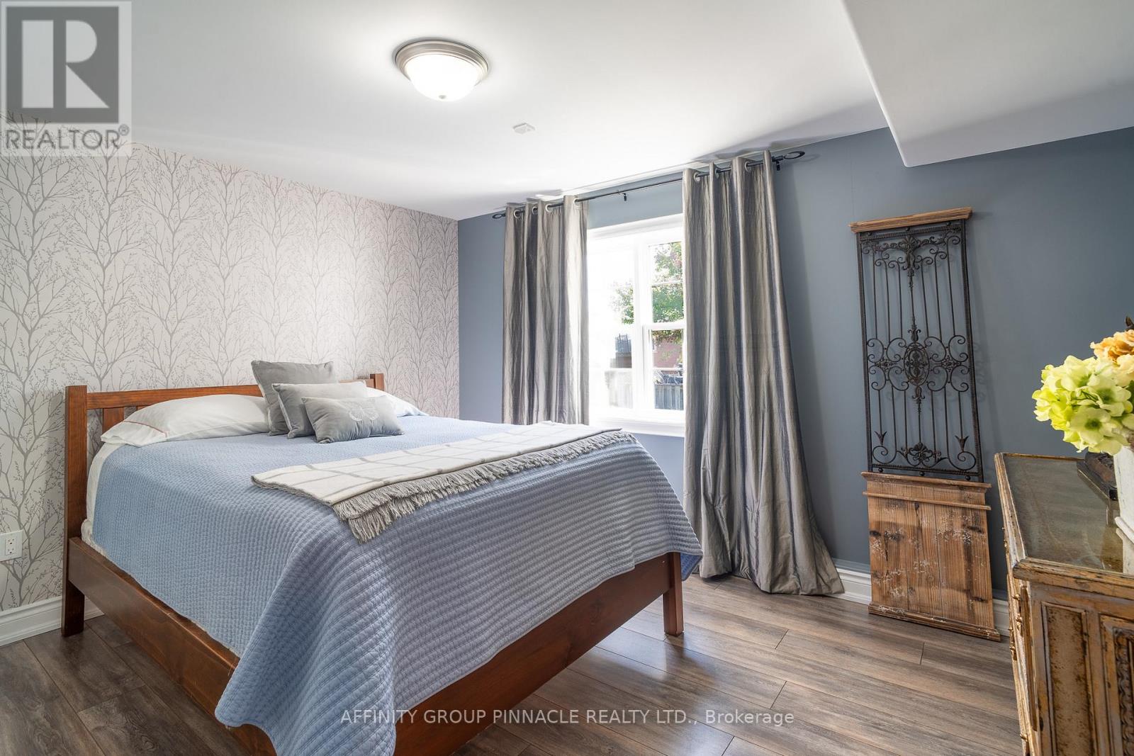63 Broad Street, Kawartha Lakes (Lindsay), Ontario  K9V 0L9 - Photo 32 - X12413329