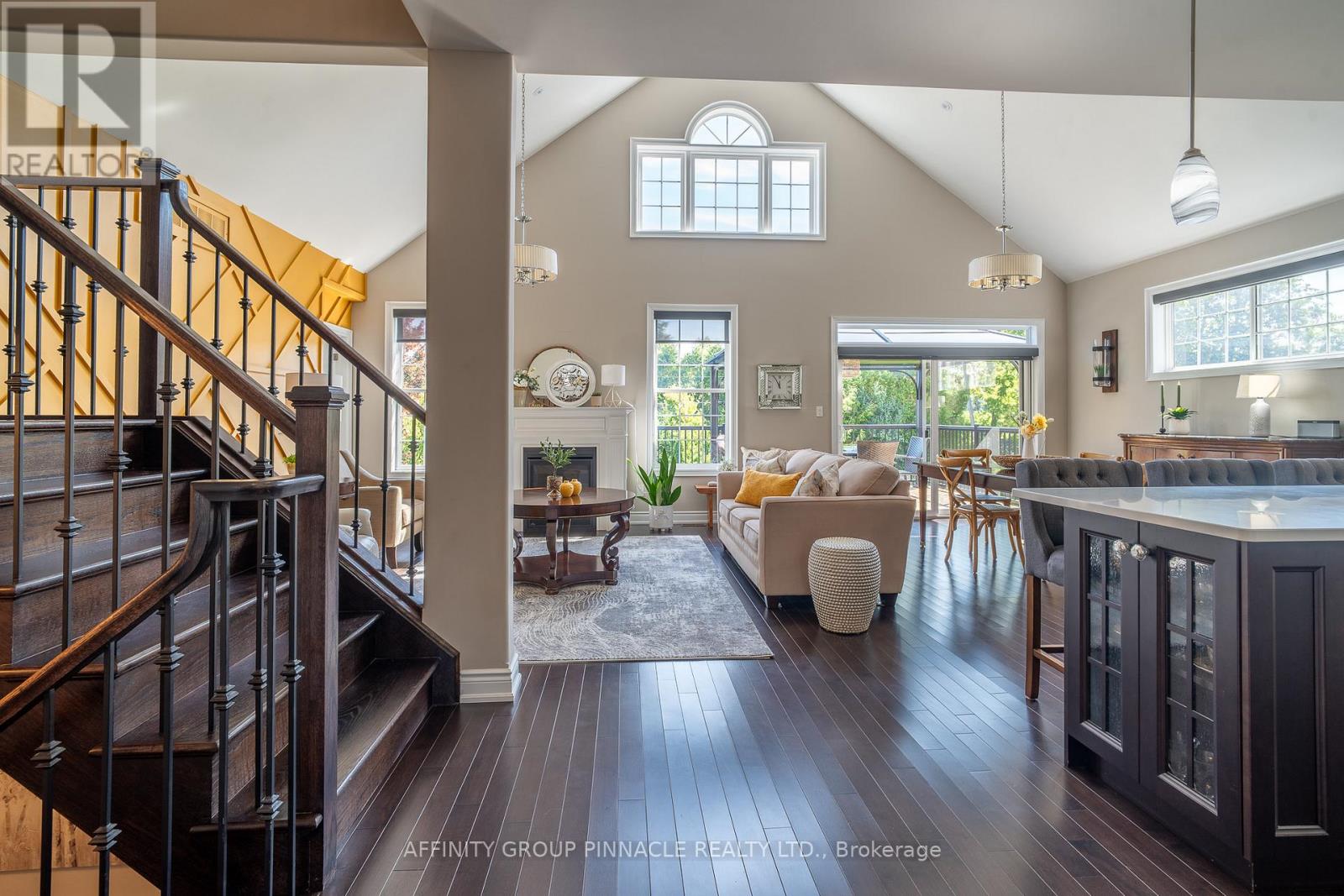 63 Broad Street, Kawartha Lakes (Lindsay), Ontario  K9V 0L9 - Photo 5 - X12413329
