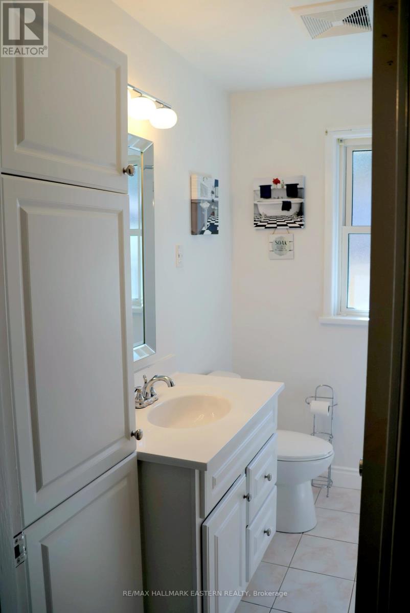 226 Lee Street, Peterborough (Northcrest Ward 5), Ontario  K9H 5N9 - Photo 22 - X12413387
