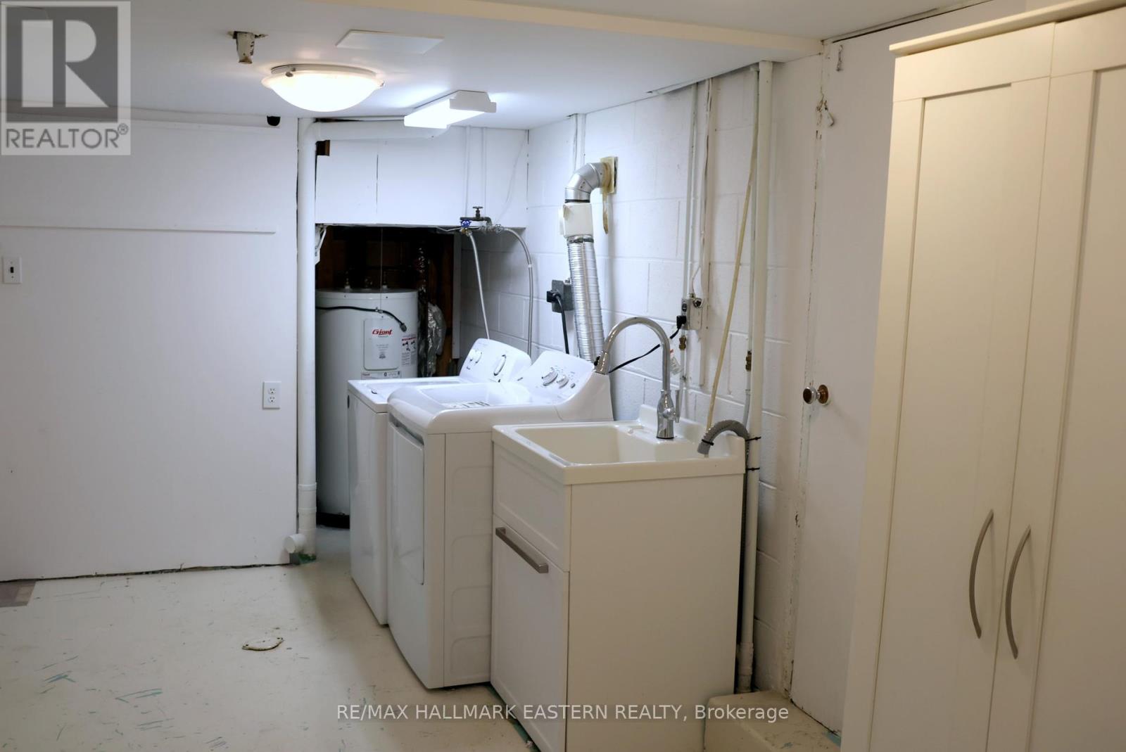 226 Lee Street, Peterborough (Northcrest Ward 5), Ontario  K9H 5N9 - Photo 24 - X12413387