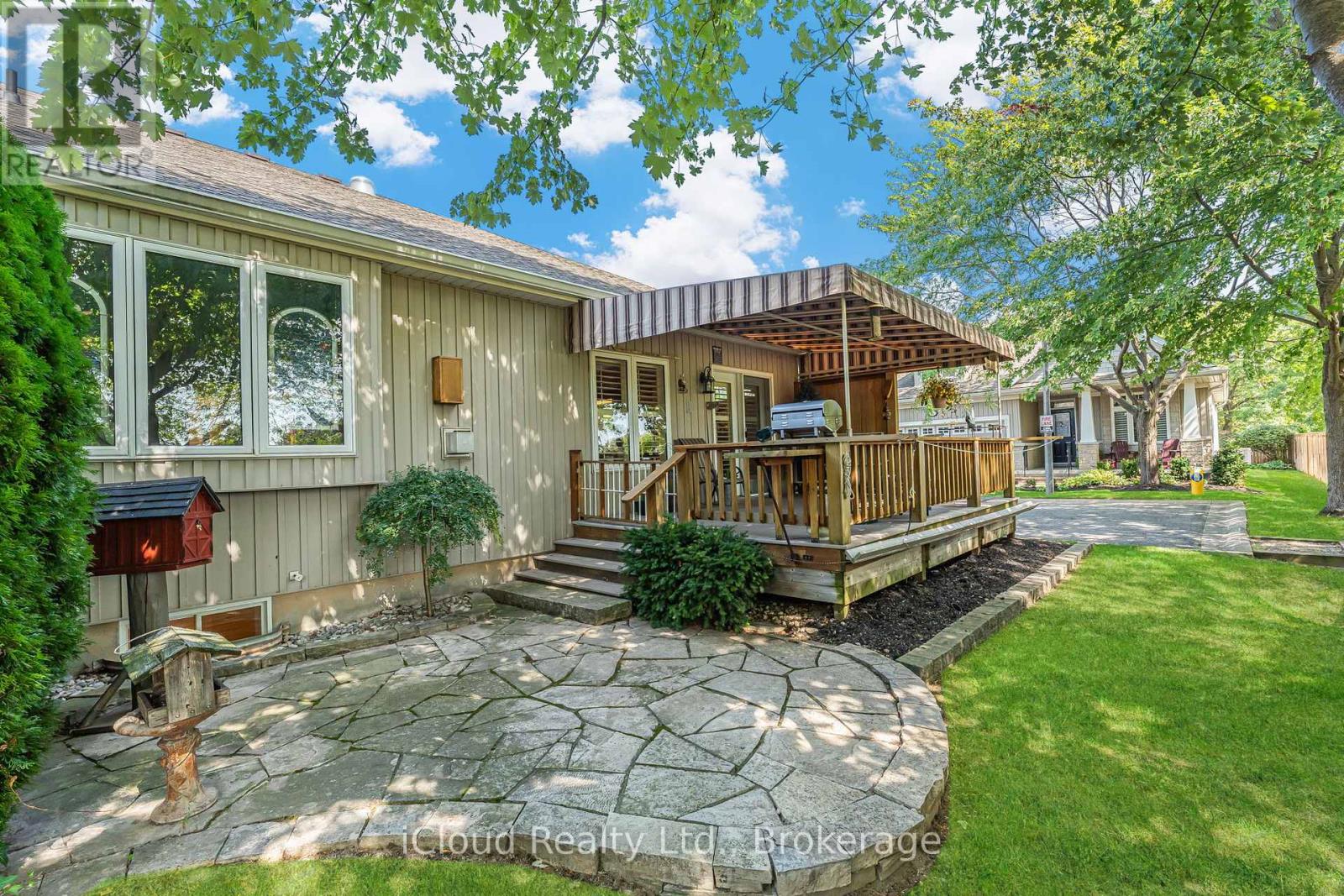 7 - 92 Loretta Drive, Niagara-On-The-Lake (Virgil), Ontario  L0A 1T0 - Photo 46 - X12413719