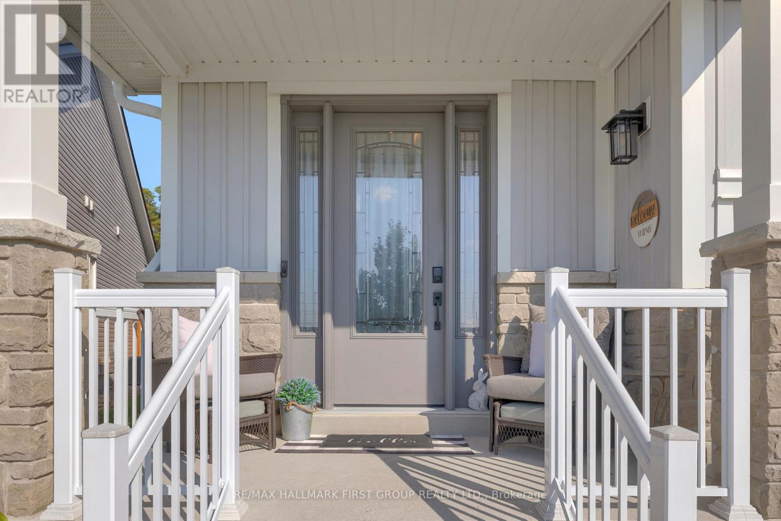 7 Primeau Crescent, Kawartha Lakes (Lindsay), Ontario  K9V 0M6 - Photo 2 - X12414497