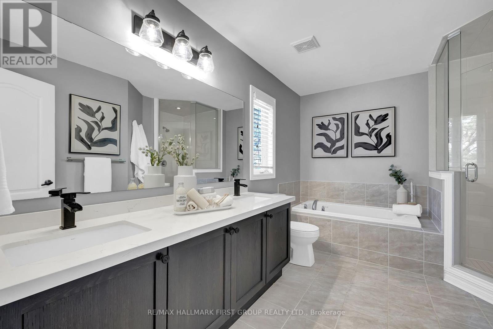 7 Primeau Crescent, Kawartha Lakes (Lindsay), Ontario  K9V 0M6 - Photo 22 - X12414497