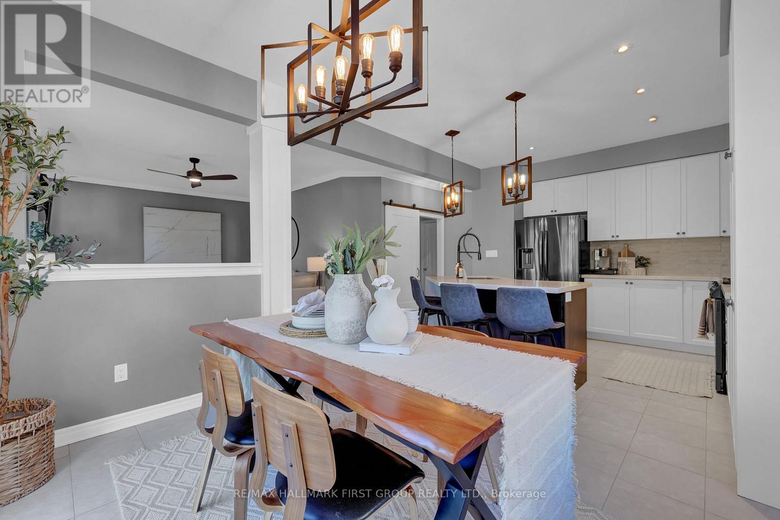 7 Primeau Crescent, Kawartha Lakes (Lindsay), Ontario  K9V 0M6 - Photo 8 - X12414497