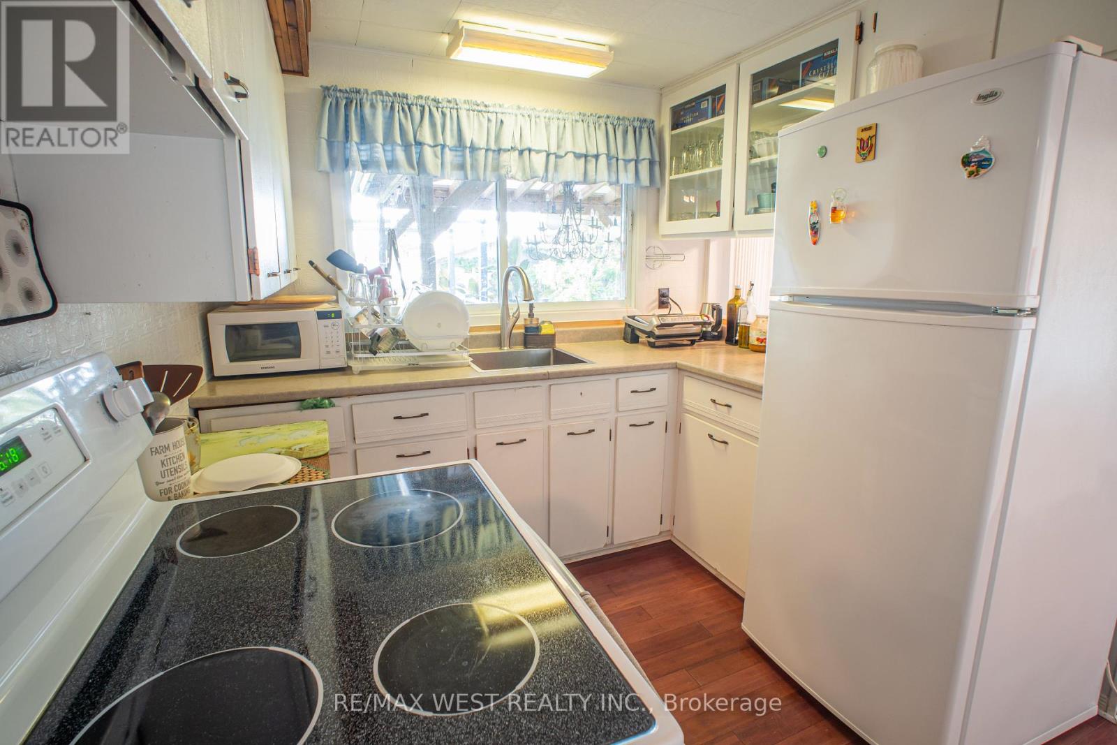 1392 Island View Drive, Selwyn, Ontario  K0L 1T0 - Photo 21 - X12414400