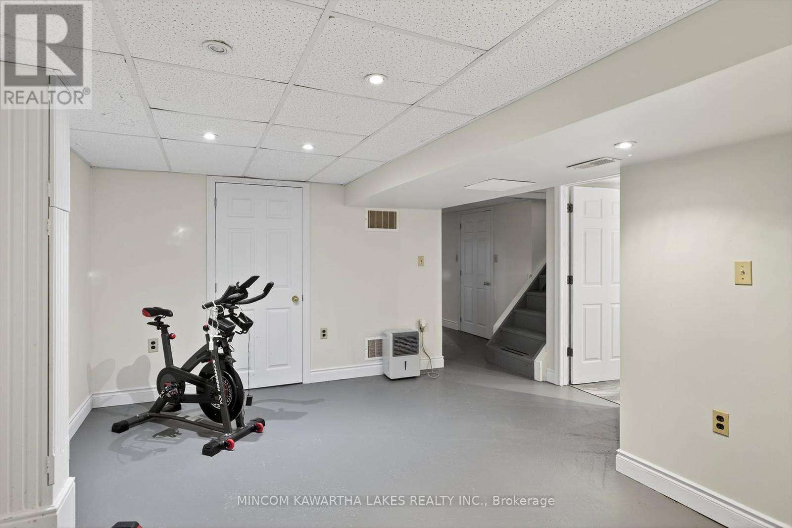 375 Albertus Avenue, Peterborough (Town Ward 3), Ontario  K9J 5Z7 - Photo 30 - X12414917