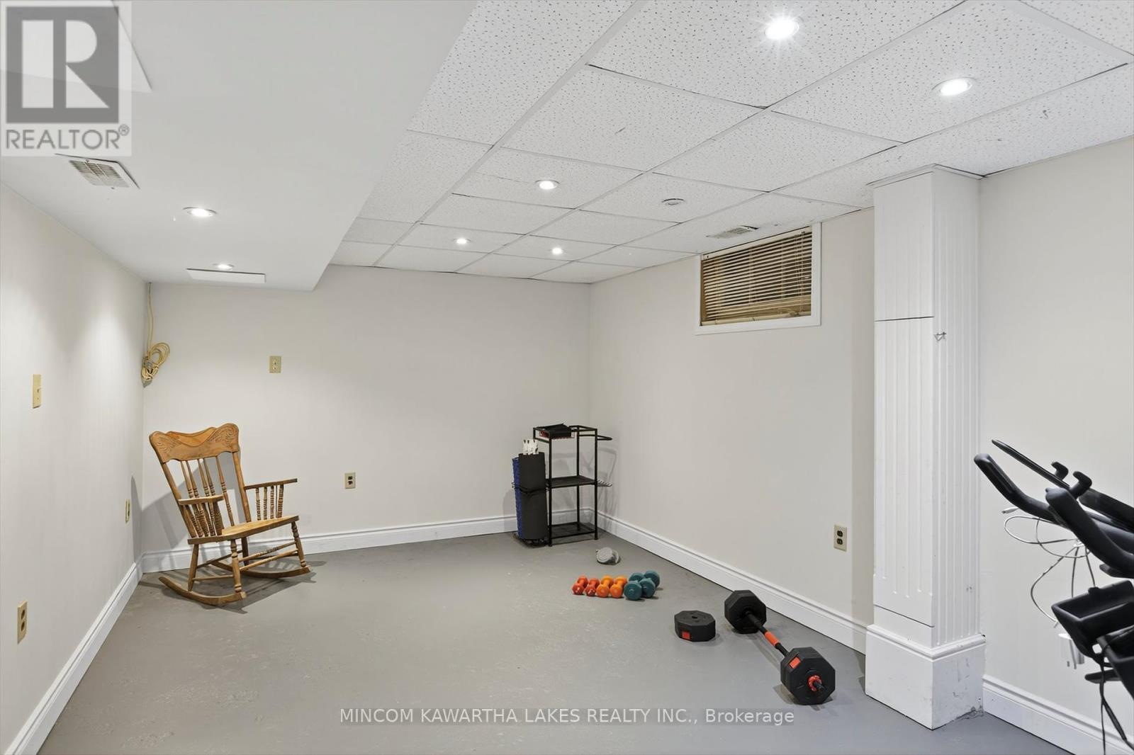 375 Albertus Avenue, Peterborough (Town Ward 3), Ontario  K9J 5Z7 - Photo 32 - X12414917