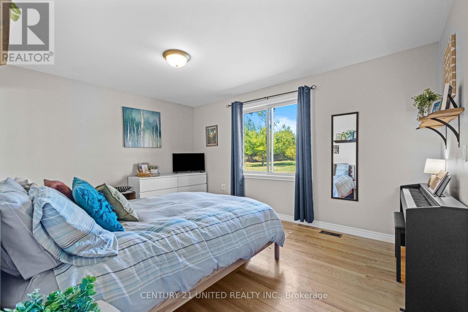 2096 Deer Bay Road, Selwyn, Ontario  K0L 2H0 - Photo 15 - X12414930