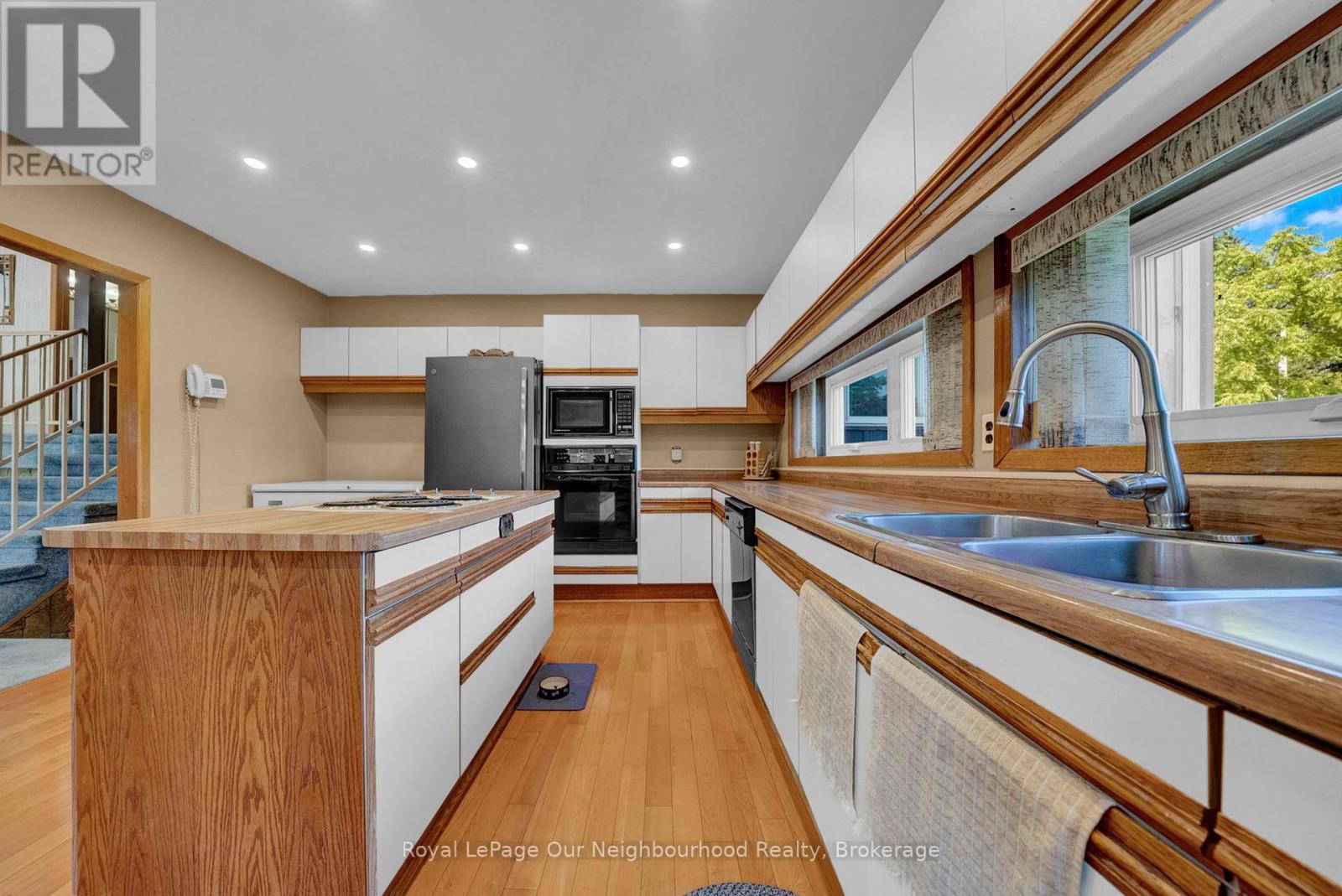 9 Columbus Street S, Kawartha Lakes (Ops), Ontario  K9V 0J9 - Photo 15 - X12415248