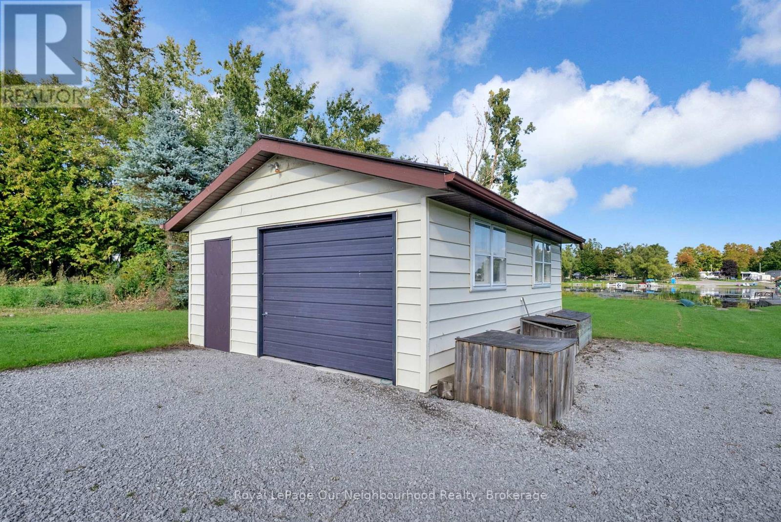 9 Columbus Street S, Kawartha Lakes (Ops), Ontario  K9V 0J9 - Photo 36 - X12415248