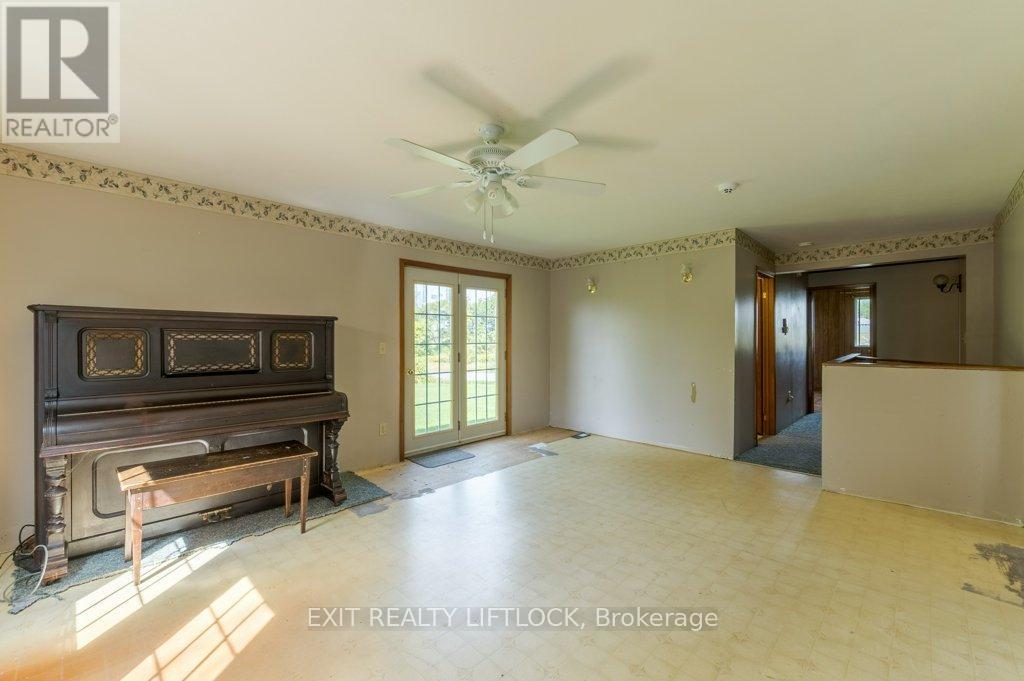 194 County Rd 10, Cavan Monaghan (Cavan Twp), Ontario  L0A 1G0 - Photo 10 - X12415738